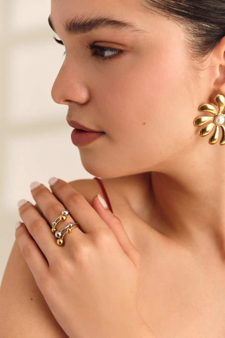 Dahlia Bloom Studs