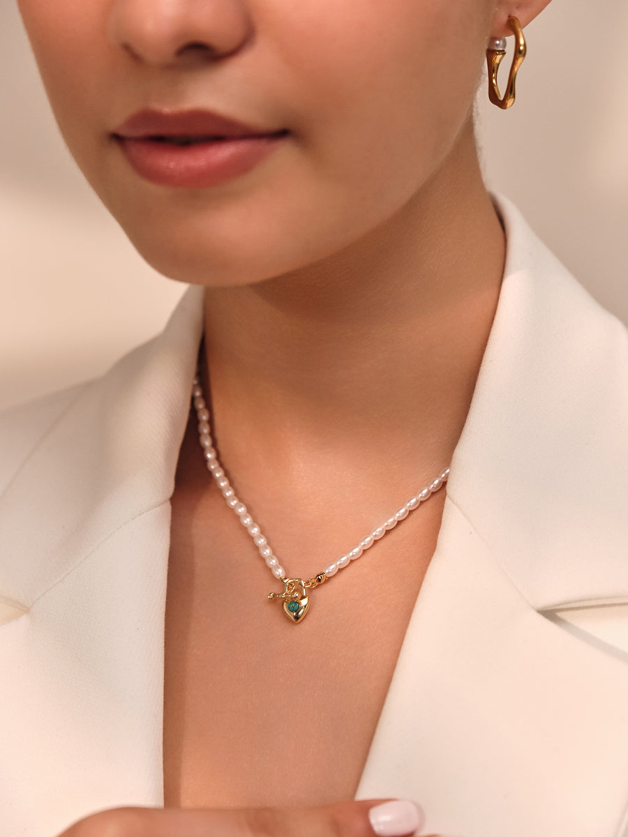 Emerald Heart Pearl Necklace