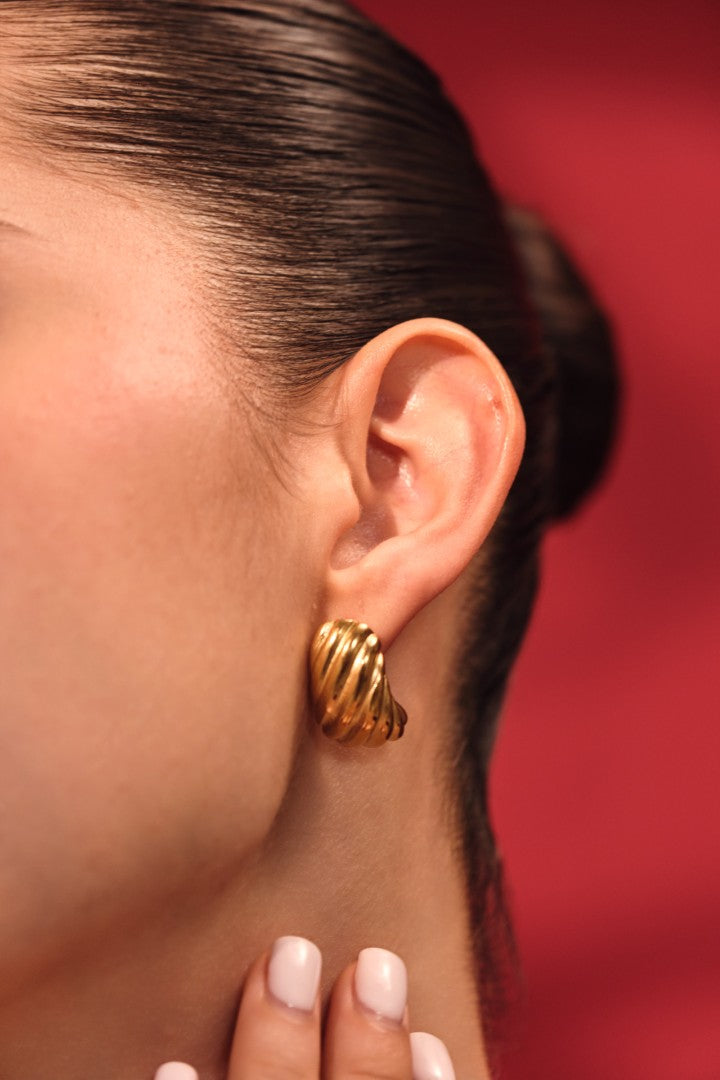 Lustre Spiral Studs